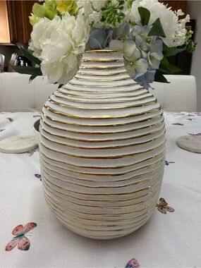 White and Gold Ribbed Decorative Vase - Elegant Home Accent